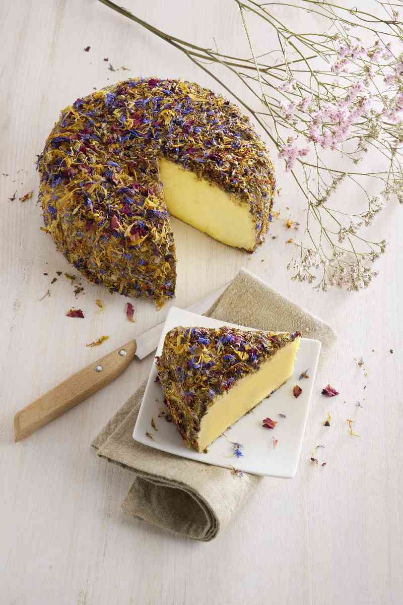 TOMME MONTAGNARD AUX 7 FLEURS